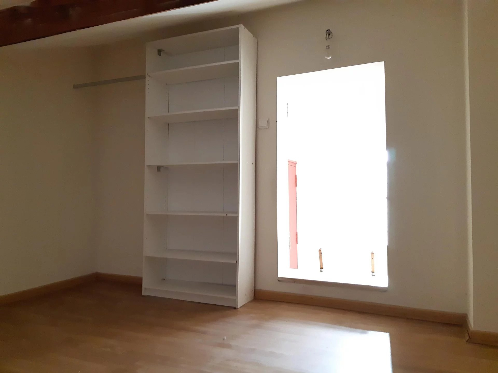 Location Appartement BEAUCAIRE convecteur, individuel, electrique chauffage