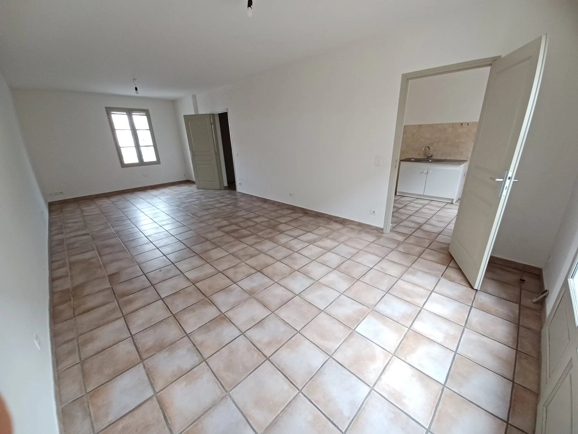 Location Appartement TARASCON 1 salles de bain