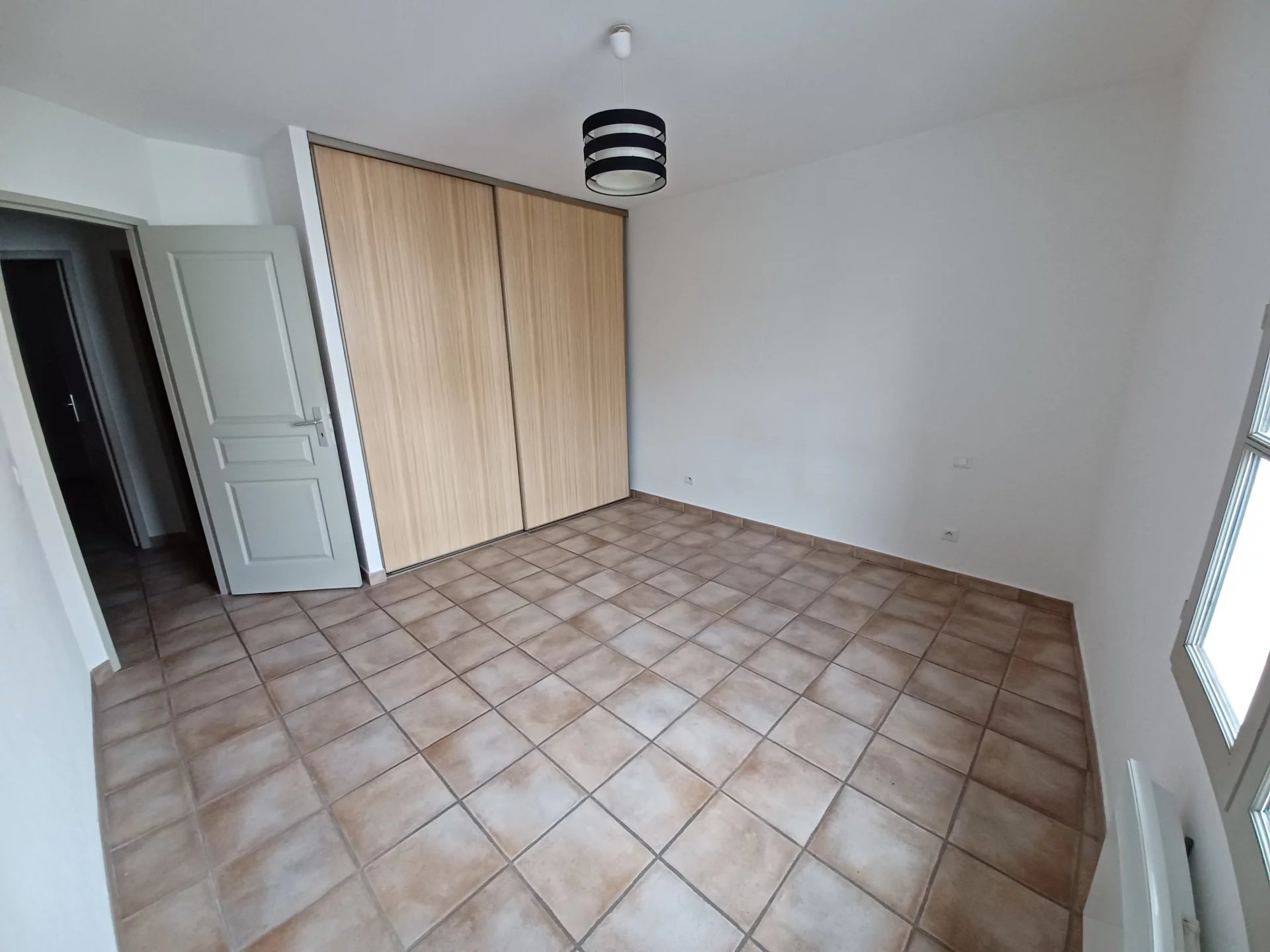 Location Appartement TARASCON climatisation, individuel, electrique chauffage