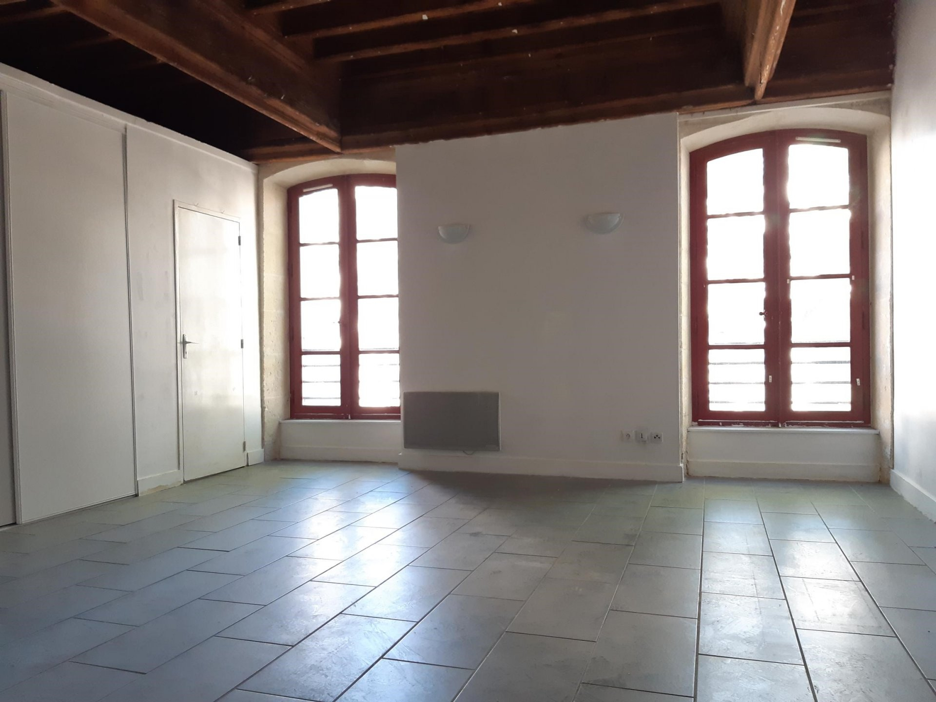 Location Appartement BEAUCAIRE 1 chambres