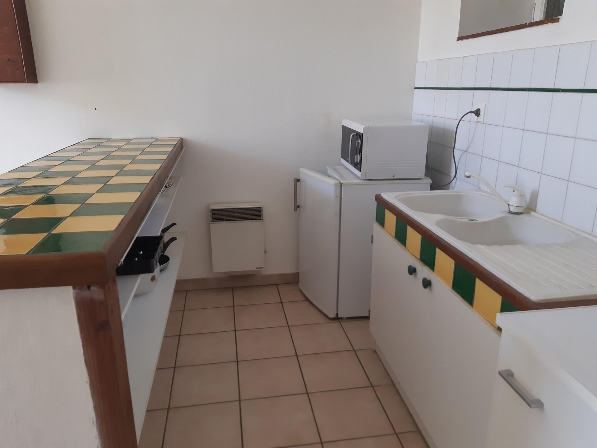 Location Appartement TARASCON surface habitable de 37 m²