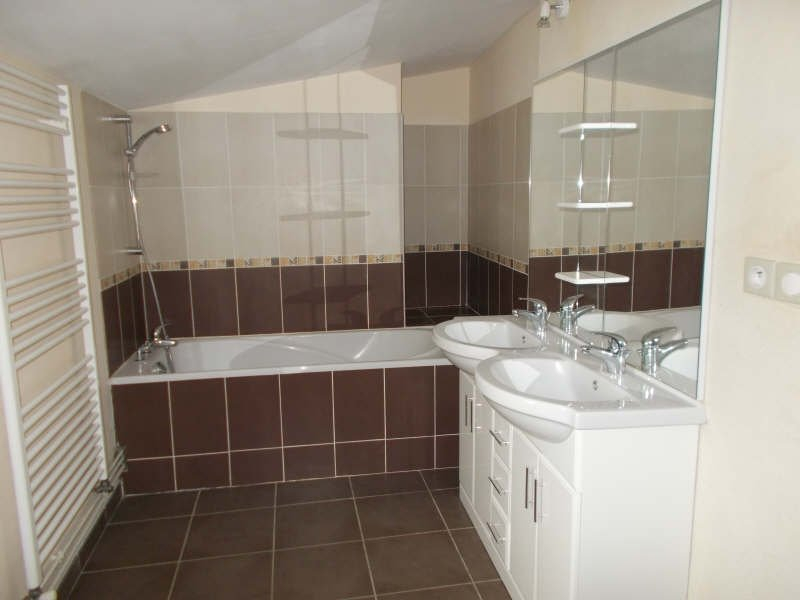 Location Appartement CHAVANNES 1 salles d'eau