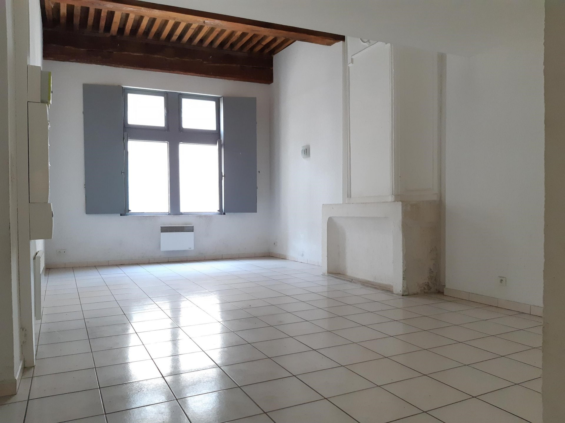 Location Appartement BEAUCAIRE 1 salles d'eau