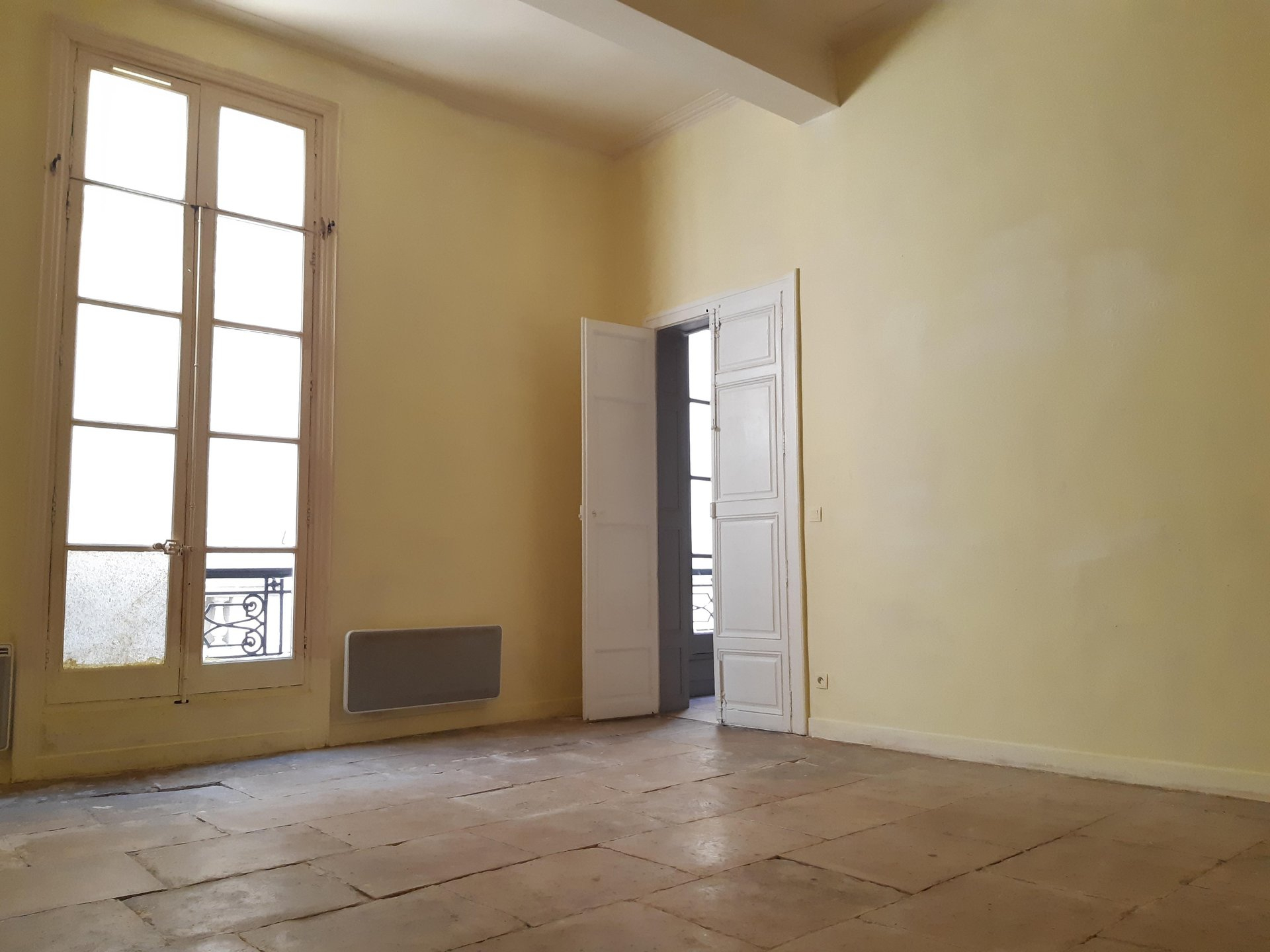 Location Appartement BEAUCAIRE 1 salles de bain