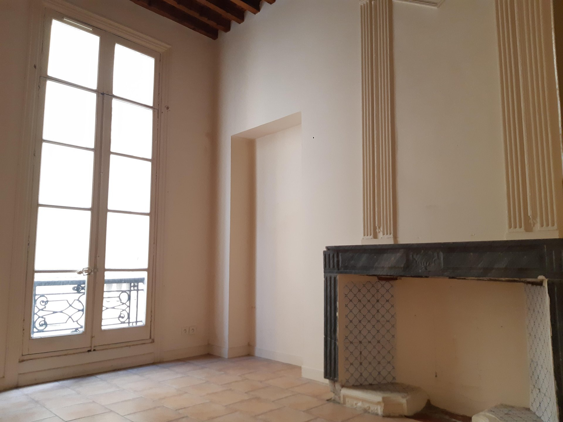 Location Appartement BEAUCAIRE 3 pièces