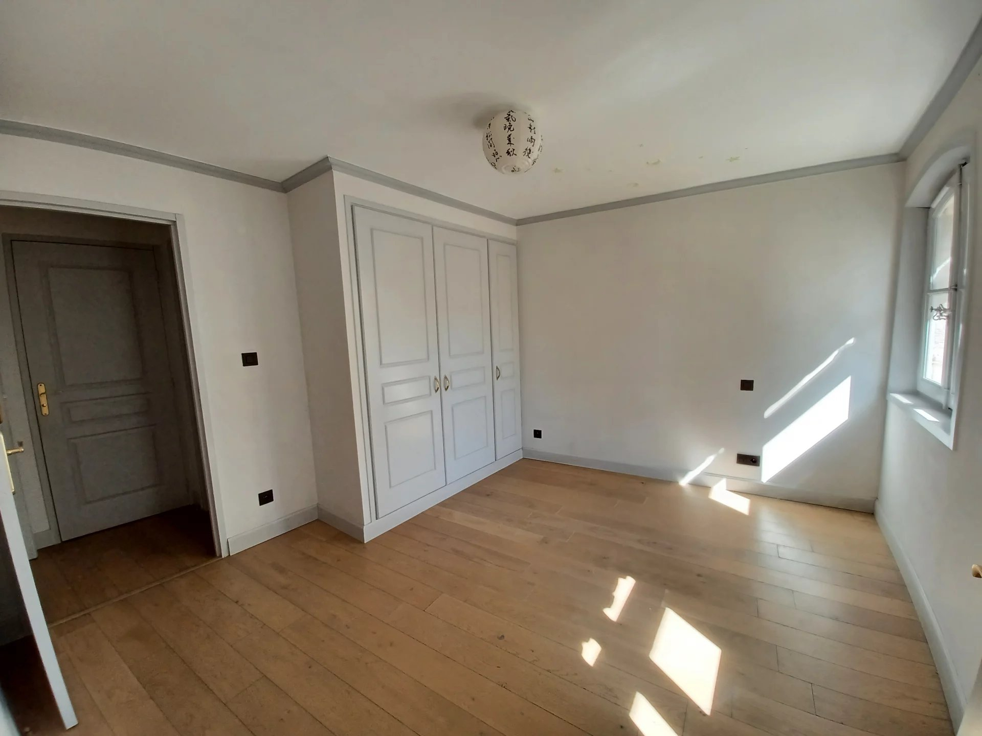 Location Appartement BEAUCAIRE 1 salles de bain