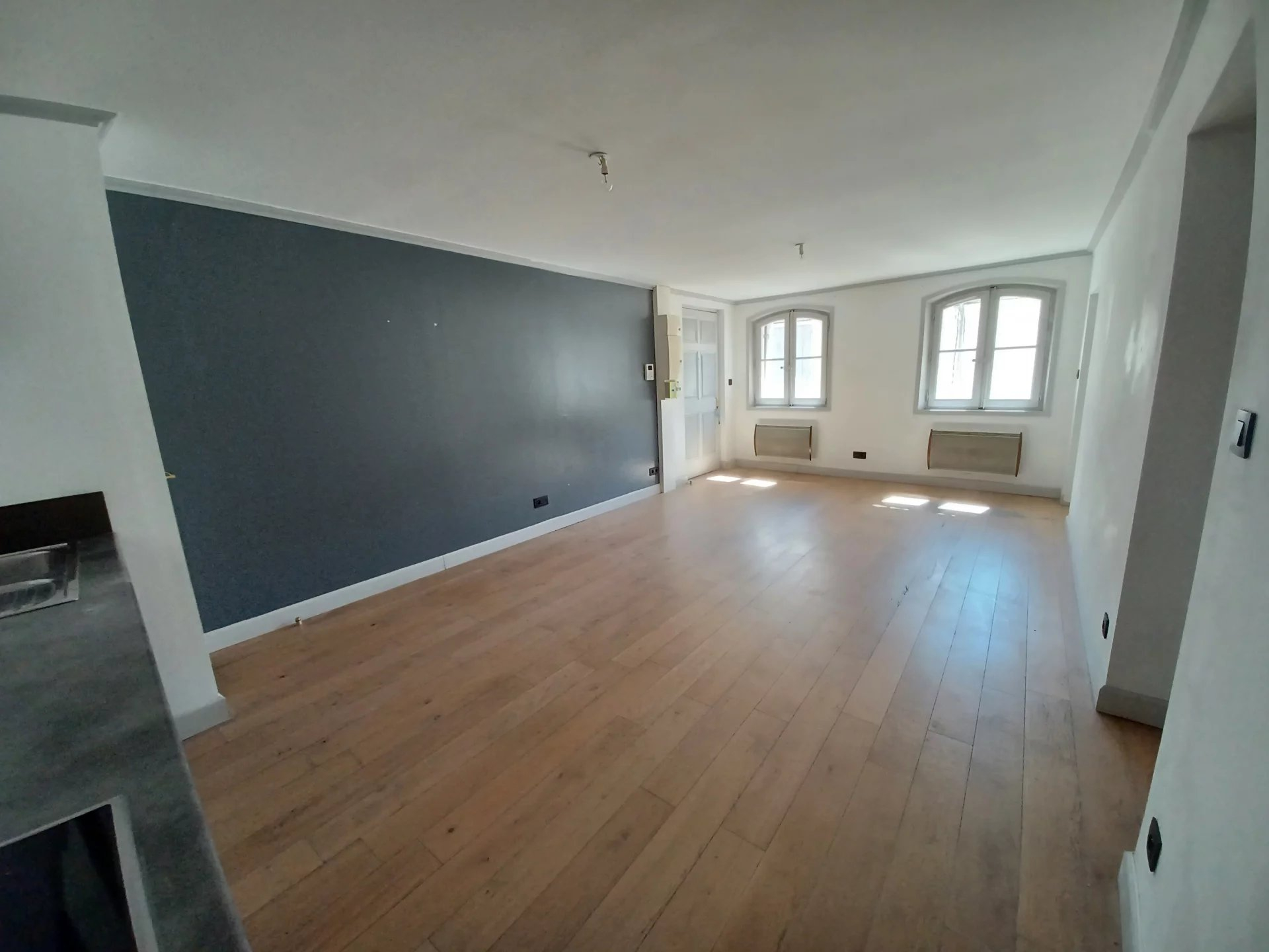 Location Appartement BEAUCAIRE surface habitable de 49 m²