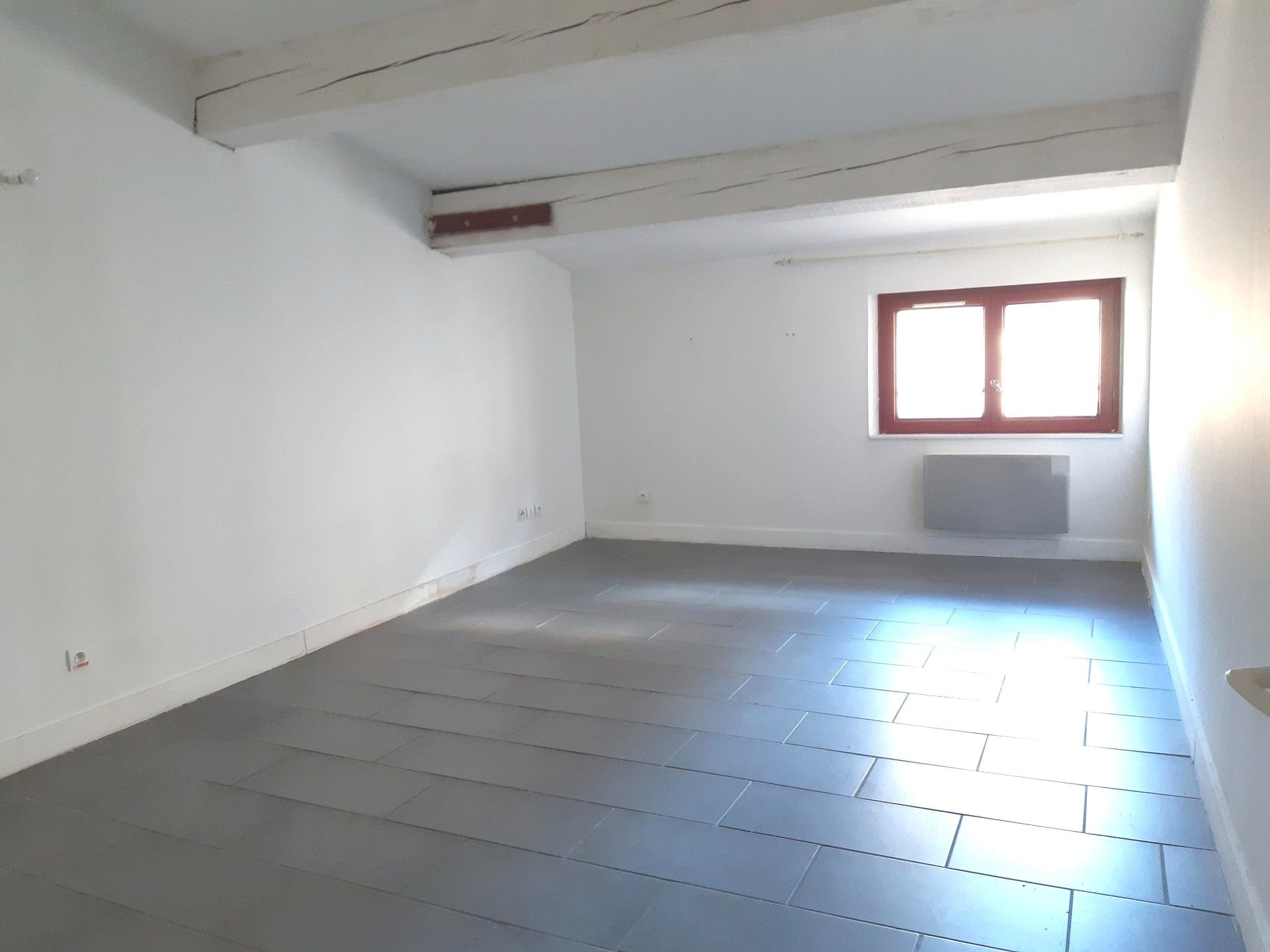 Location Appartement BEAUCAIRE 1 chambres