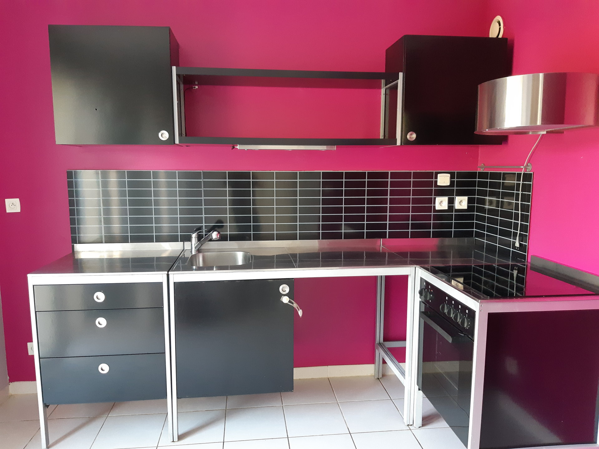 Location Maison SAINT-ETIENNE-DU-GRÈS séjour de 18.37 m²