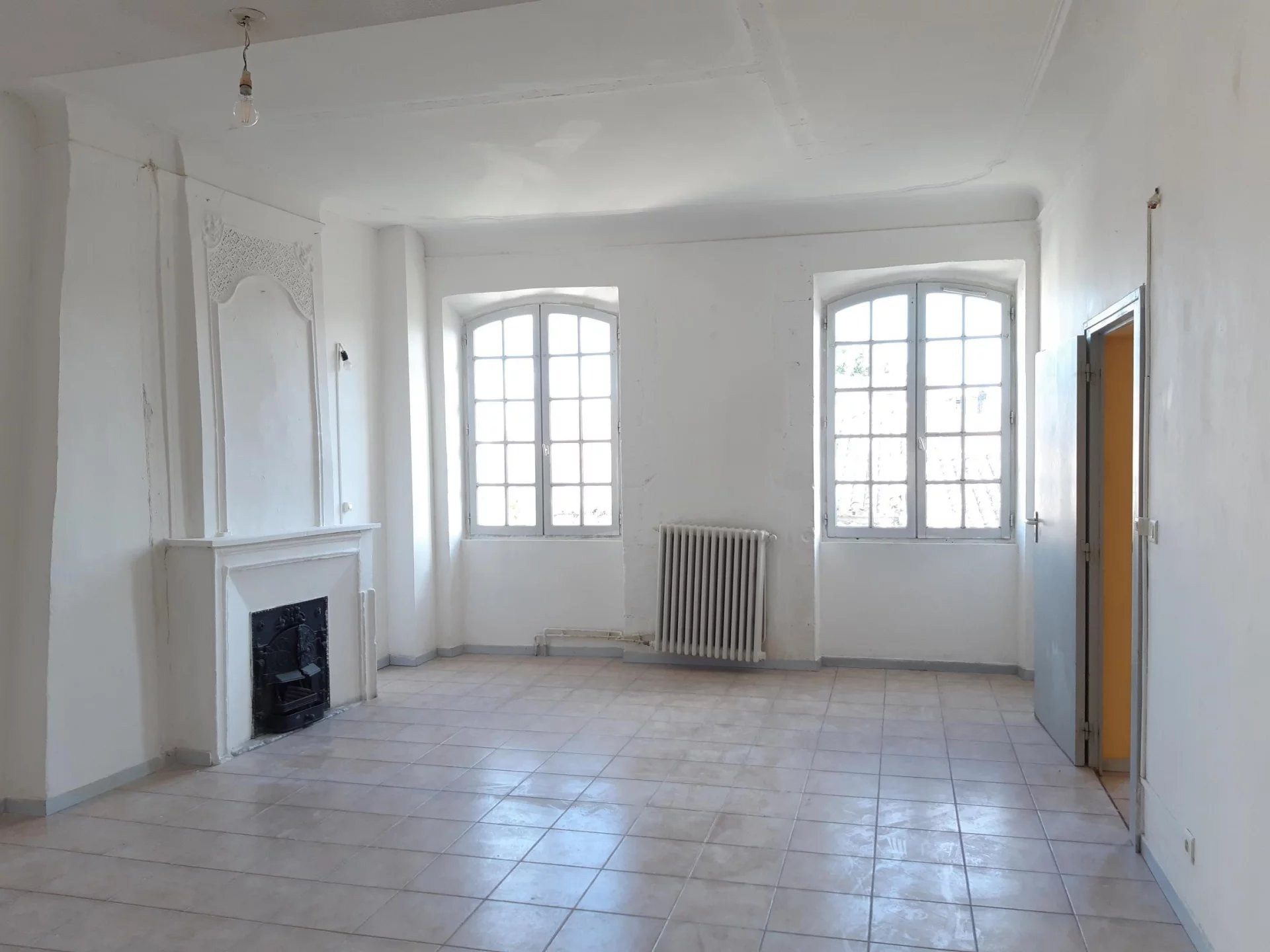 Location Appartement TARASCON 1 salles de bain