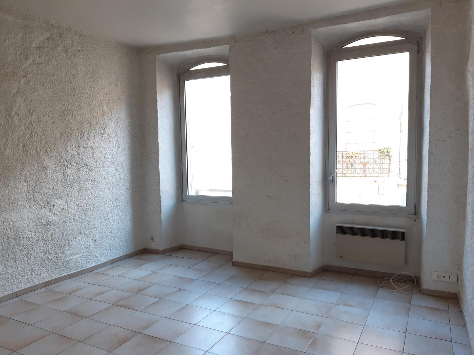 Location Appartement TARASCON 1 salles de bain