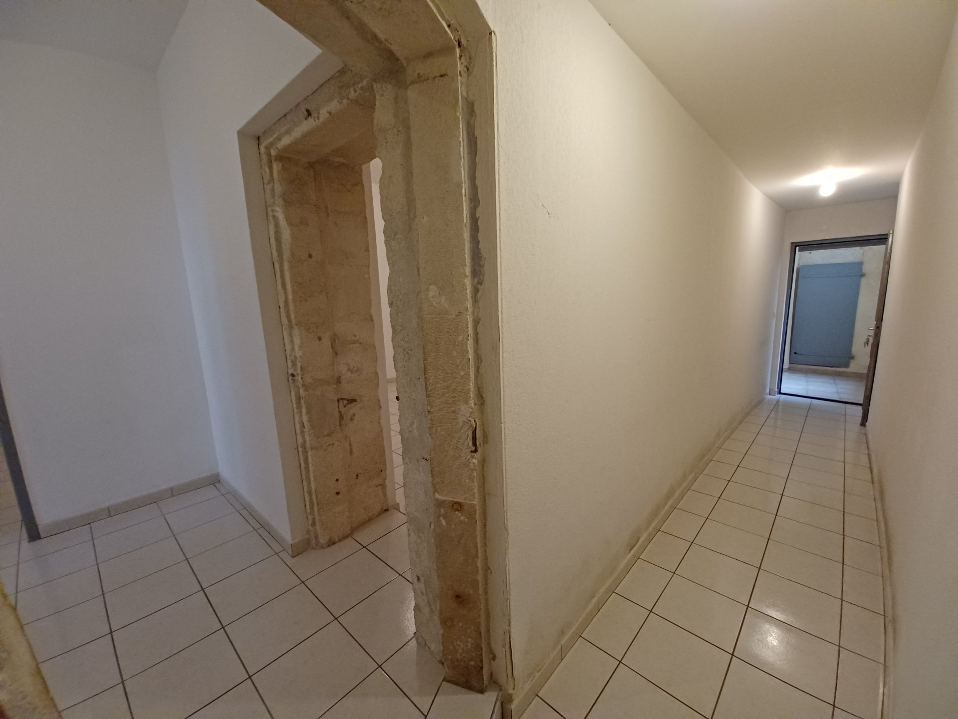 Location Appartement BEAUCAIRE 3 pièces