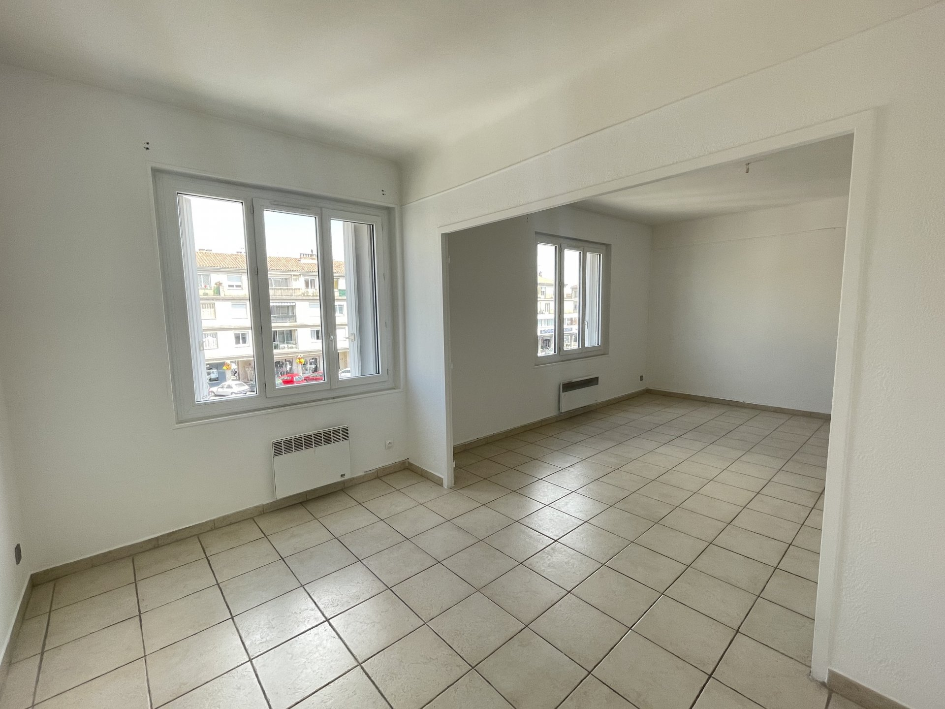 Location Appartement TARASCON 1 salles de bain