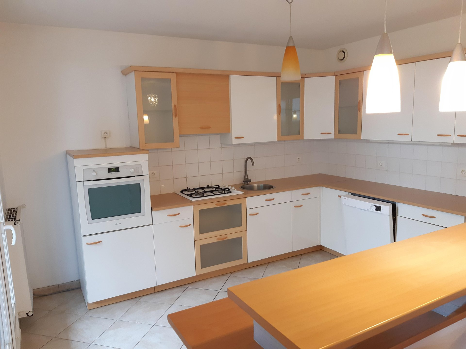 Location Appartement TARASCON 1 salles de bain