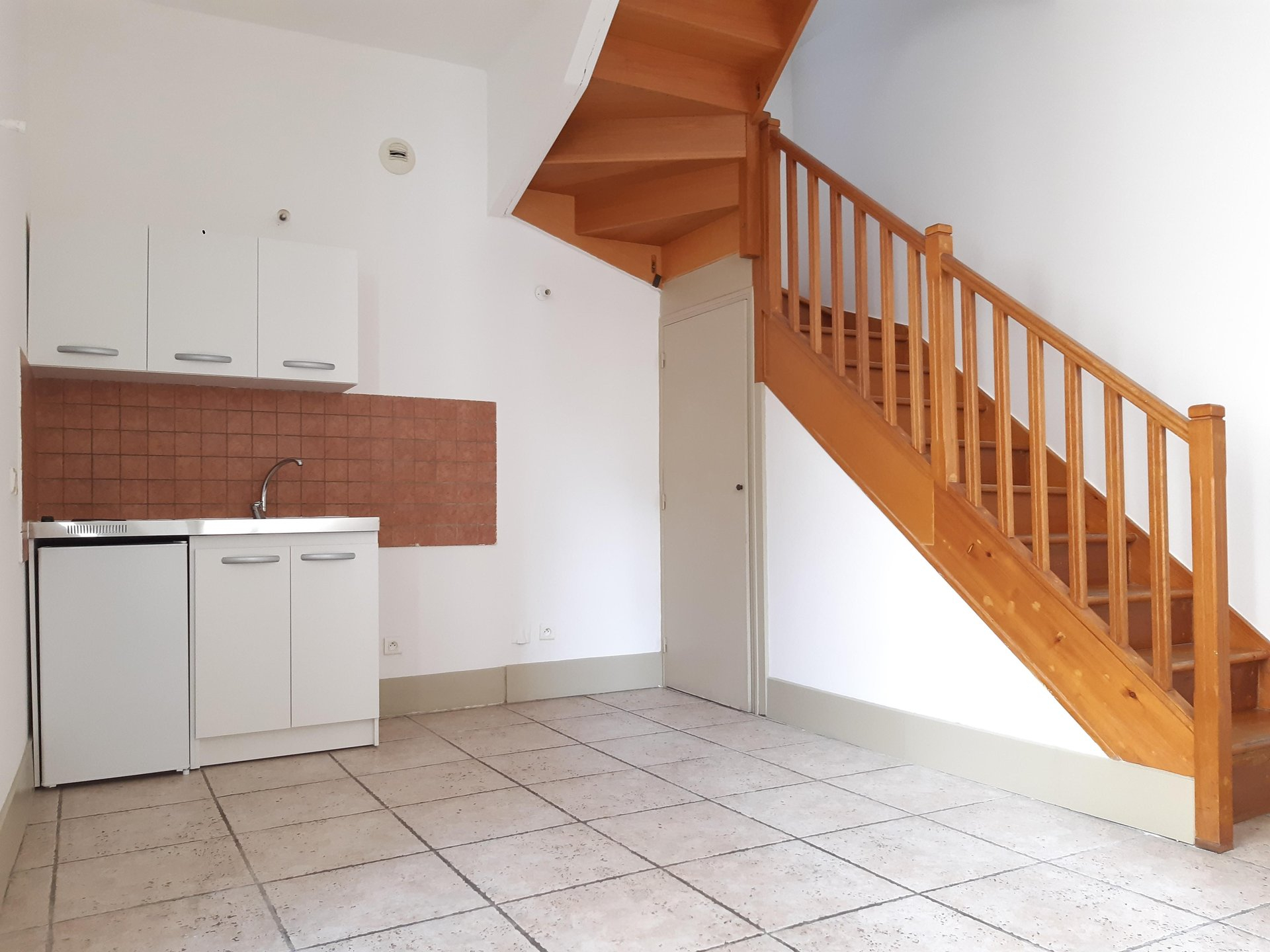 Location Appartement BEAUCAIRE 1 chambres