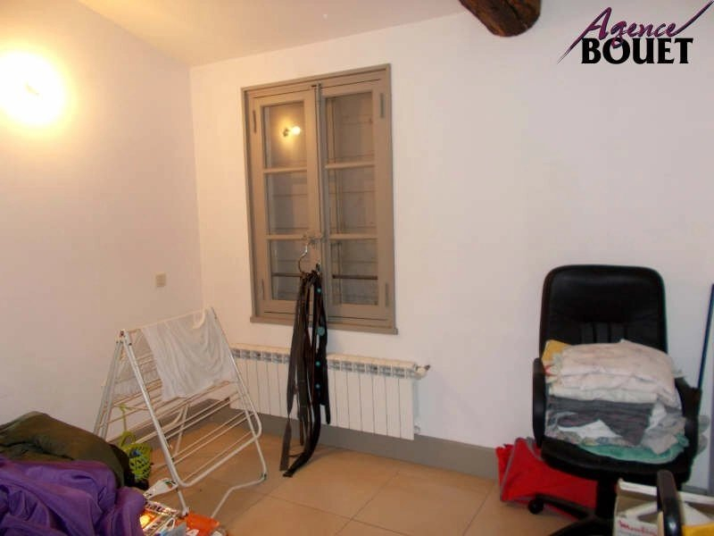 Location Appartement BEAUCAIRE radiateur, individuel, gaz chauffage