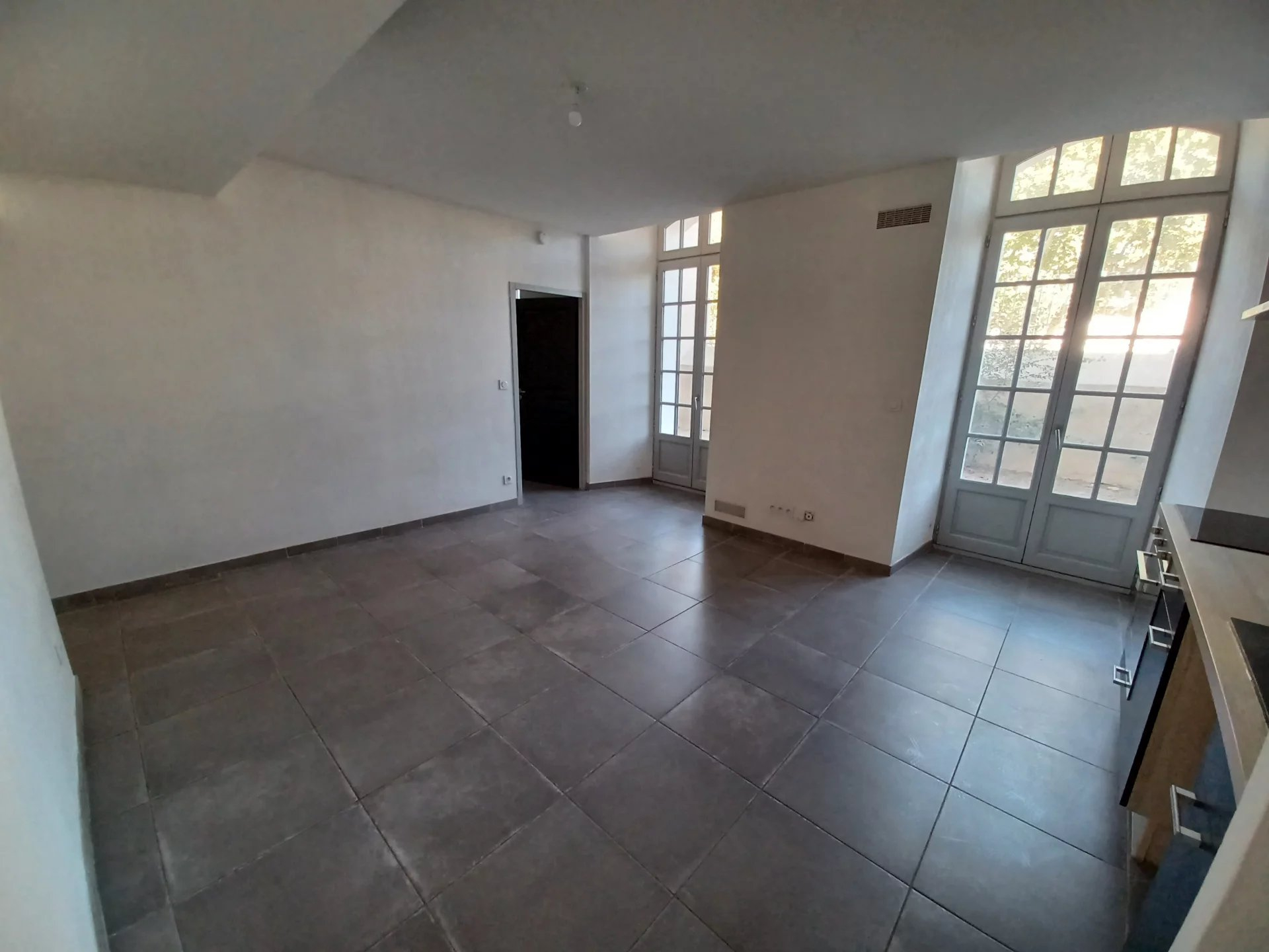 Location Appartement TARASCON surface habitable de 45 m²