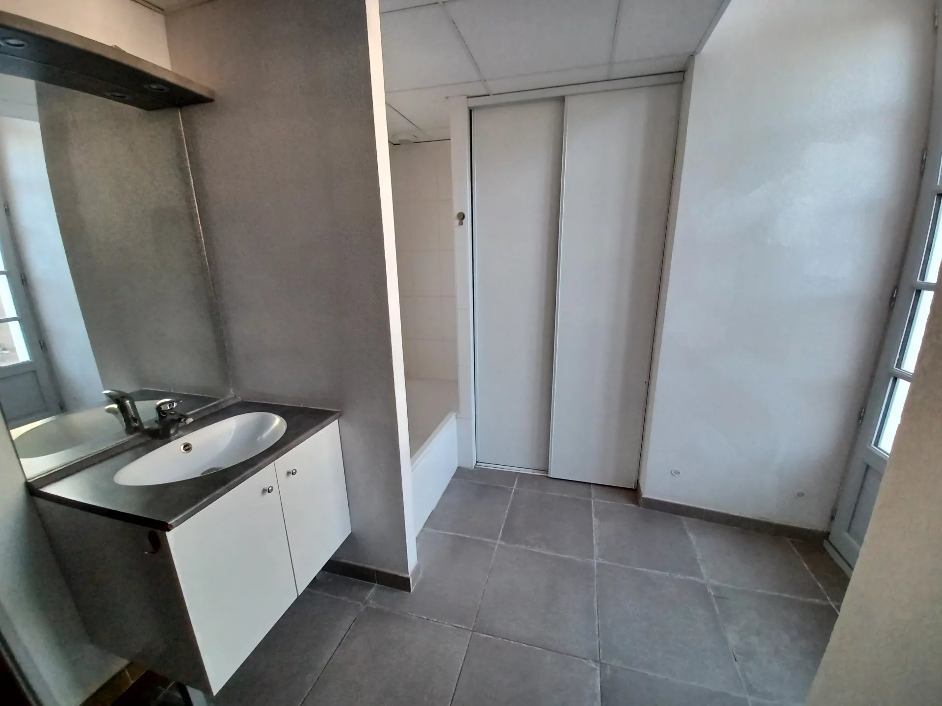 Location Appartement TARASCON 2 pièces