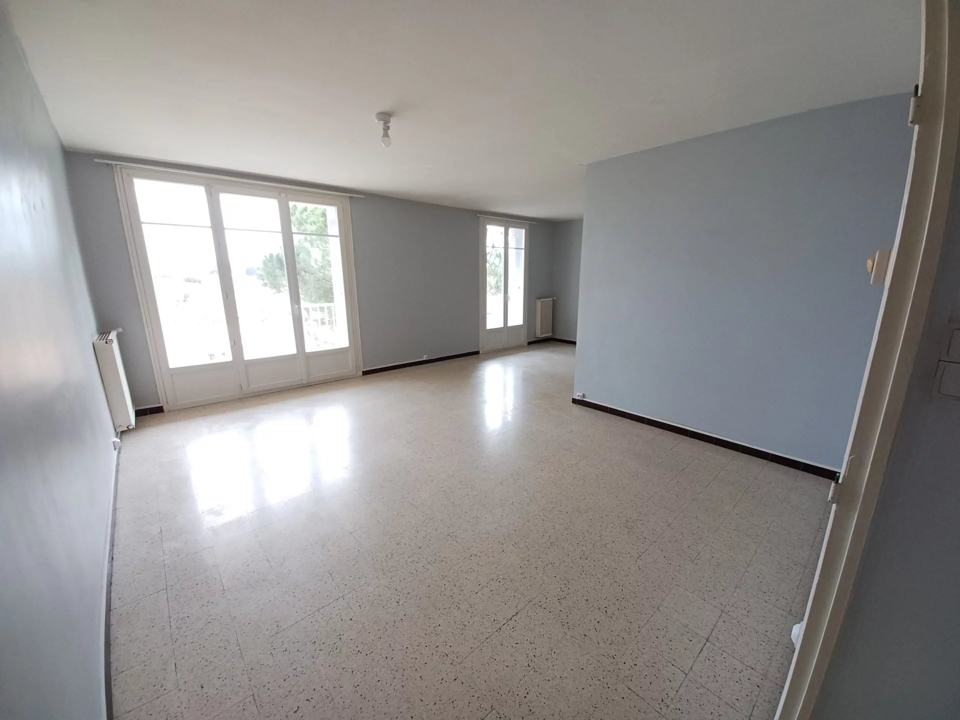 Location Appartement TARASCON Mandat : 0483