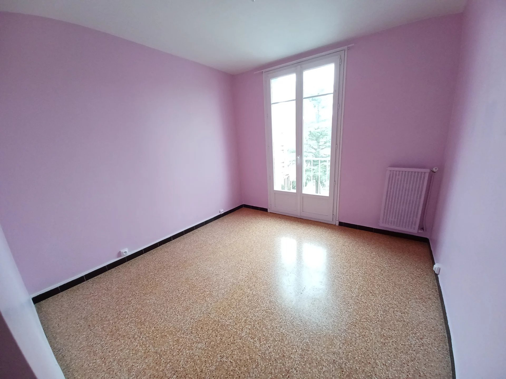 Location Appartement TARASCON 1 salles de bain