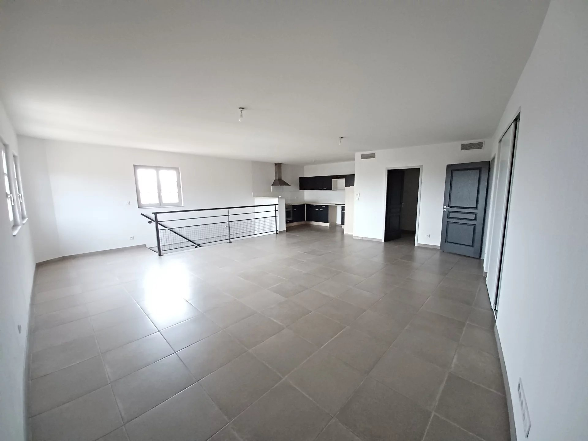 Location Appartement TARASCON séjour de 53.86 m²