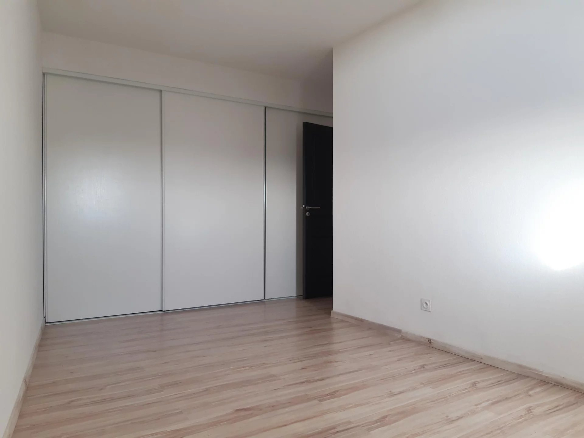 Location Appartement TARASCON climatisation, electrique chauffage
