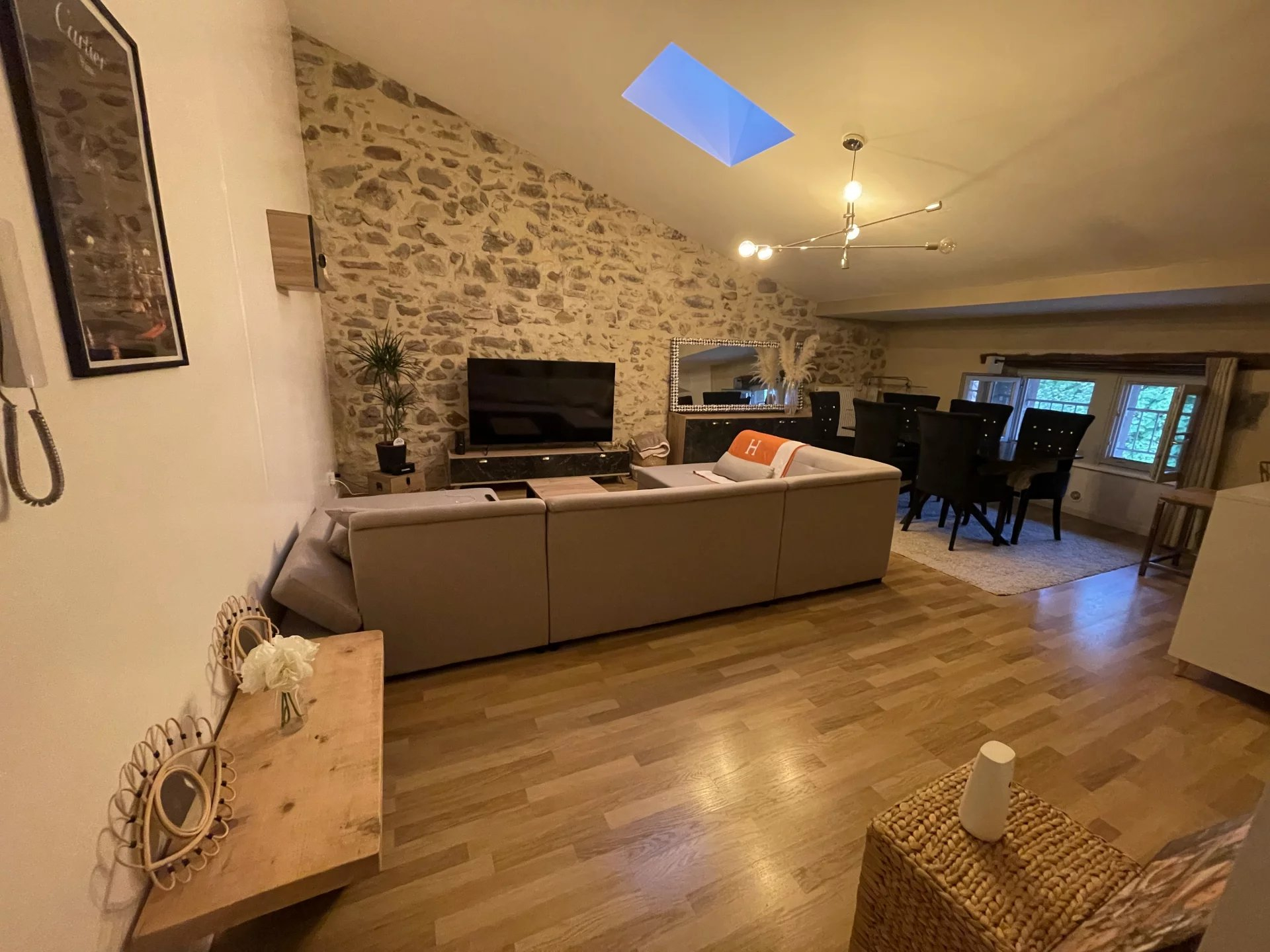 Location Appartement CHAVANNES séjour de 38.19 m²