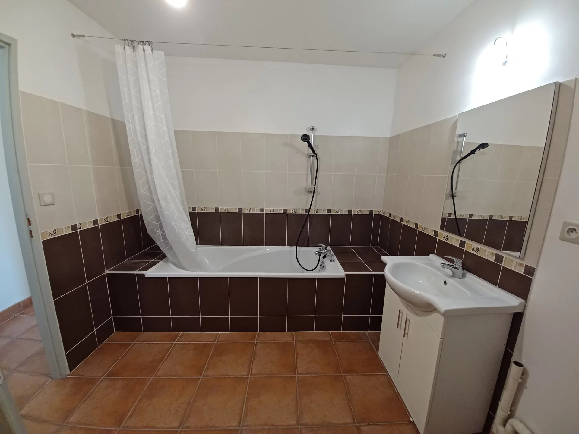 Location Appartement CHAVANNES 1 salles de bain