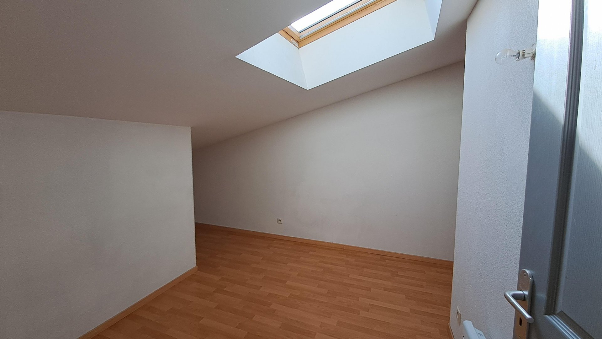 Location Appartement BEAUCAIRE convecteur, individuel, electrique chauffage