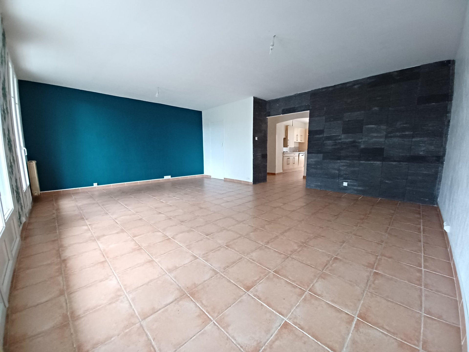 Location Appartement TARASCON surface habitable de 91 m²