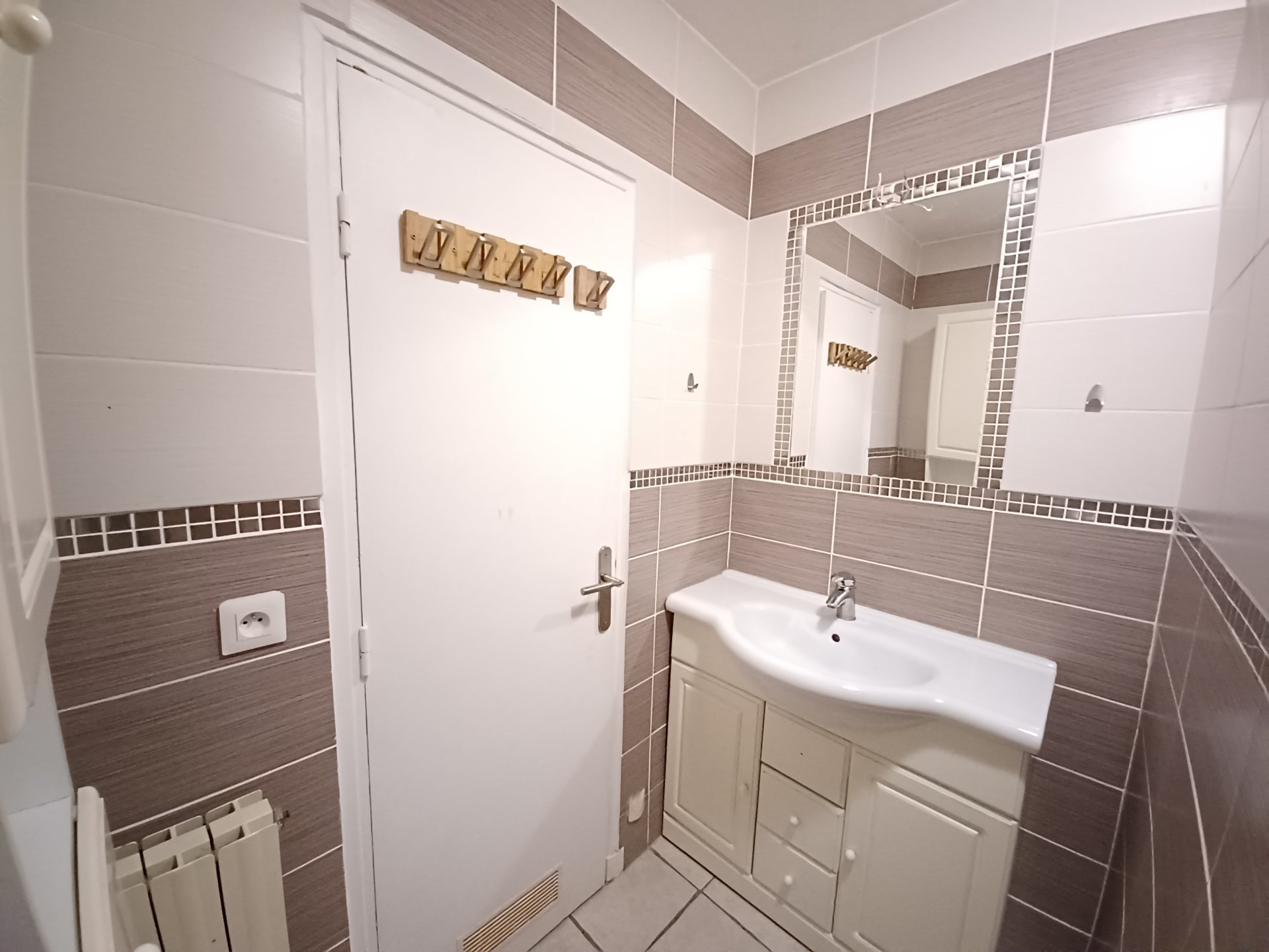 Location Appartement TARASCON 1 salles de bain