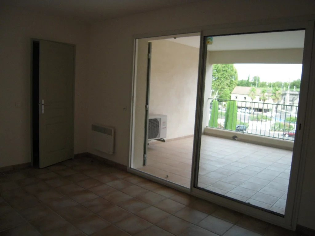 Location Appartement TARASCON séjour de 26.18 m²