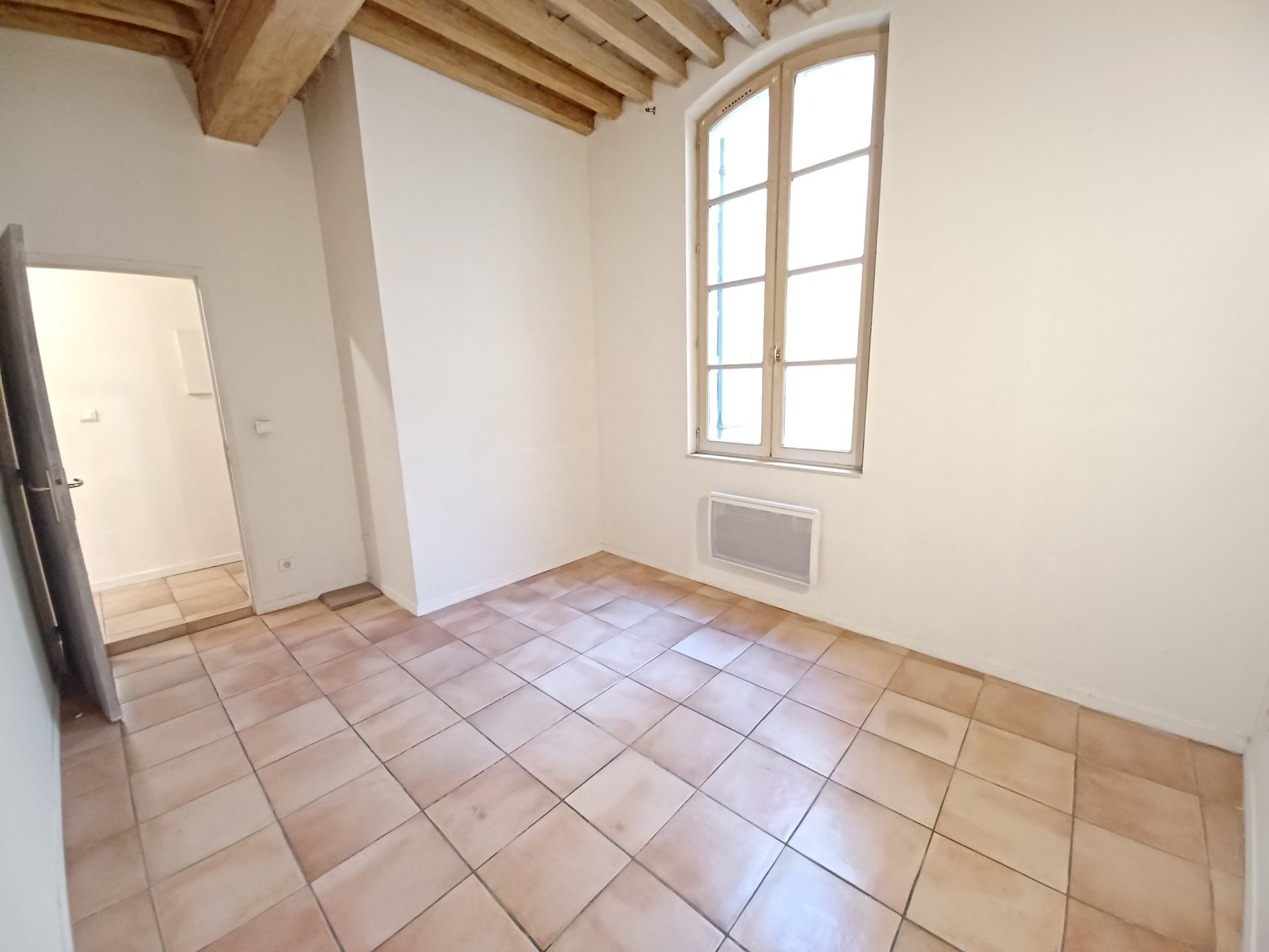 Location Appartement TARASCON convecteur, individuel, electrique chauffage