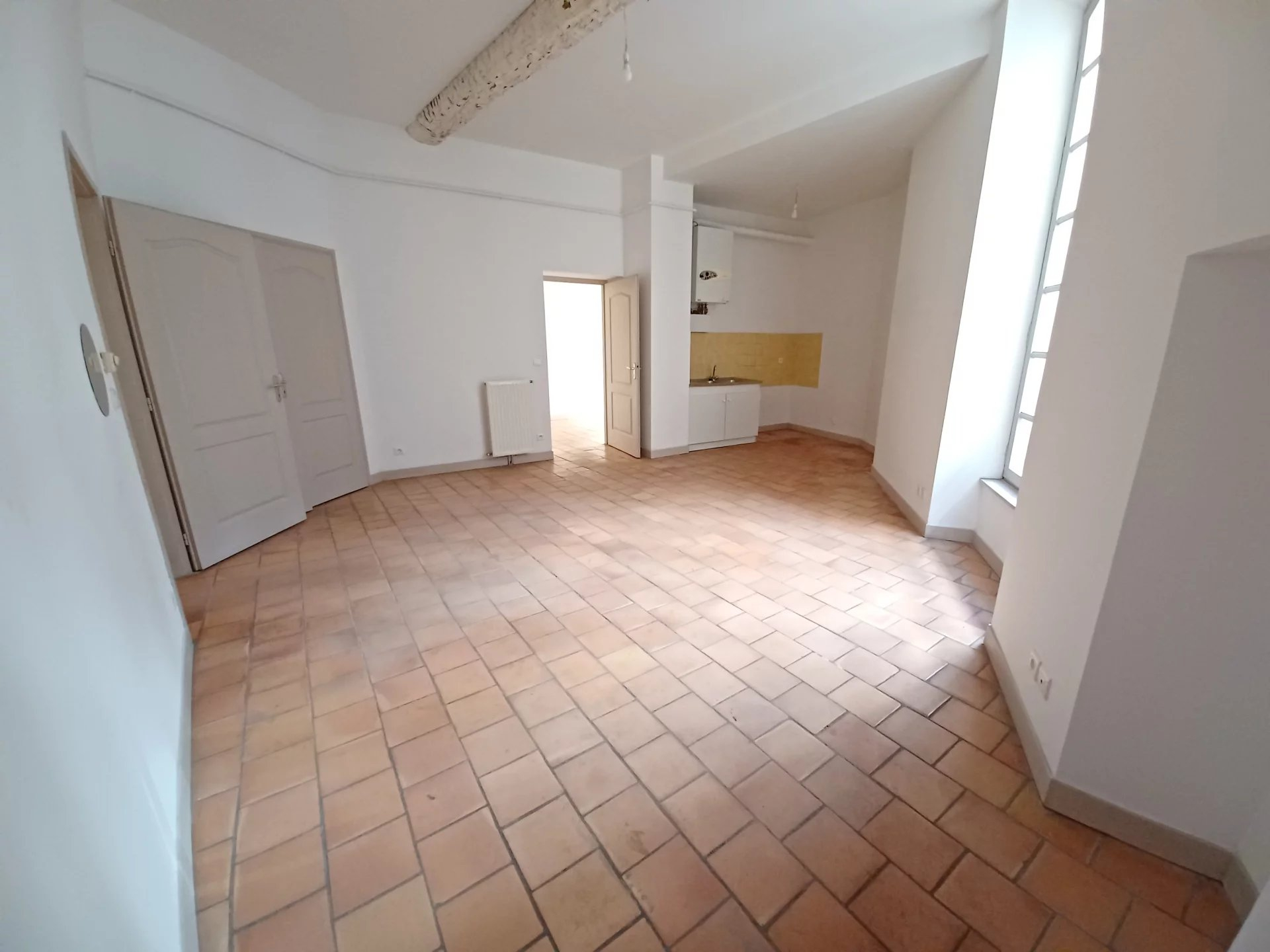 Location Appartement BEAUCAIRE surface habitable de 61 m²