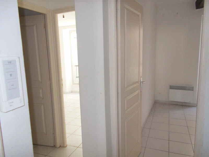 Location Appartement TARASCON séjour de 12.94 m²