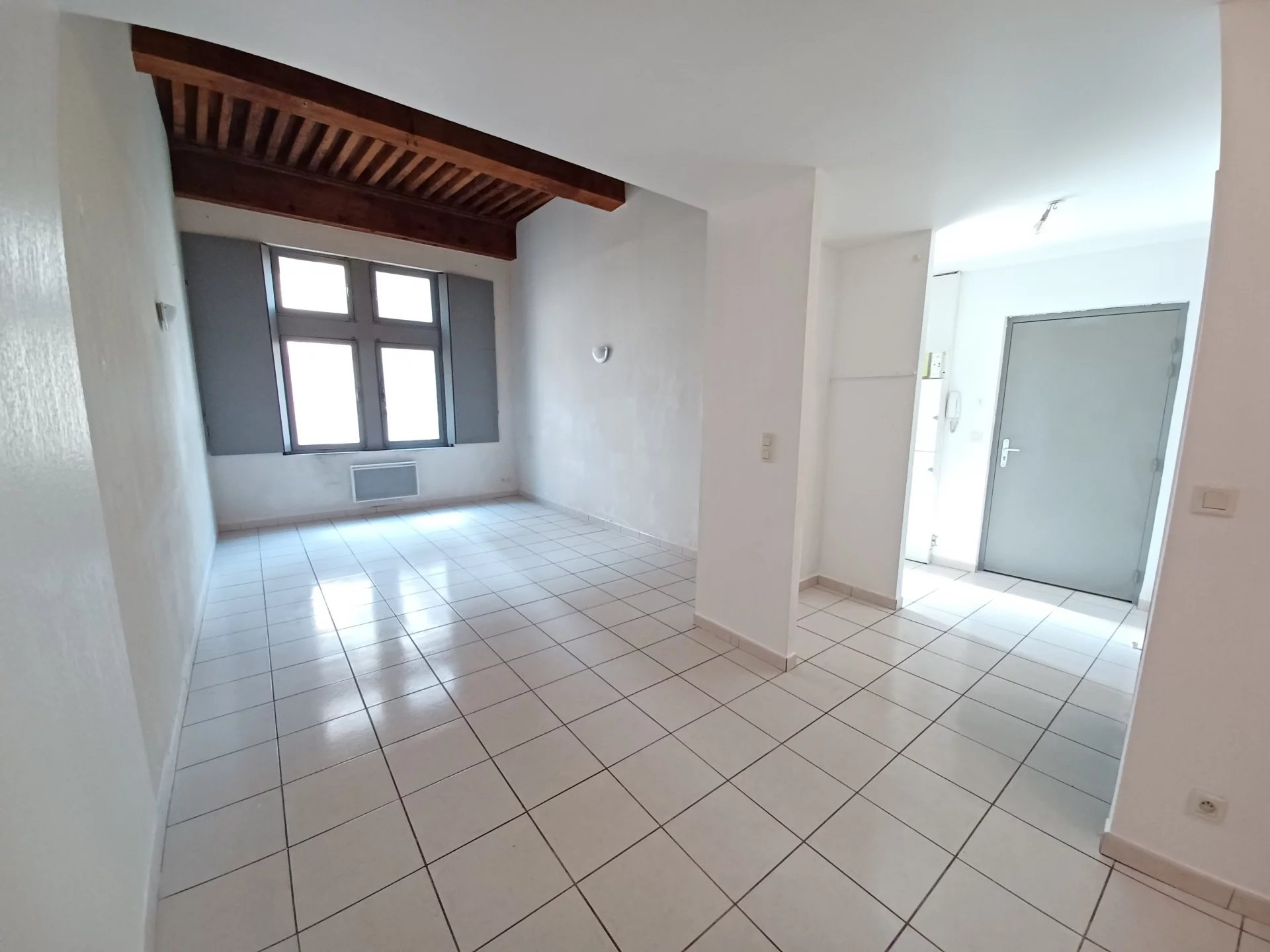 Location Appartement BEAUCAIRE Mandat : 0238-17B4