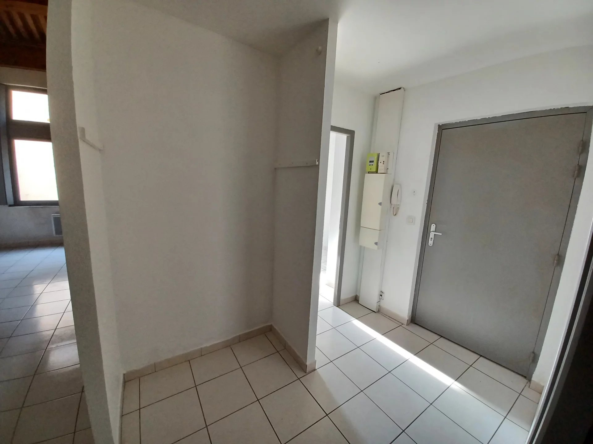 Location Appartement BEAUCAIRE surface habitable de 54 m²