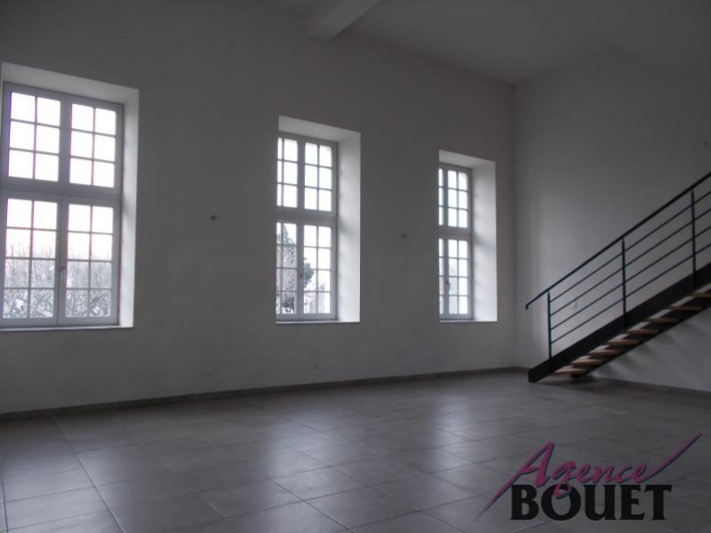 Location Appartement TARASCON surface habitable de 129 m²