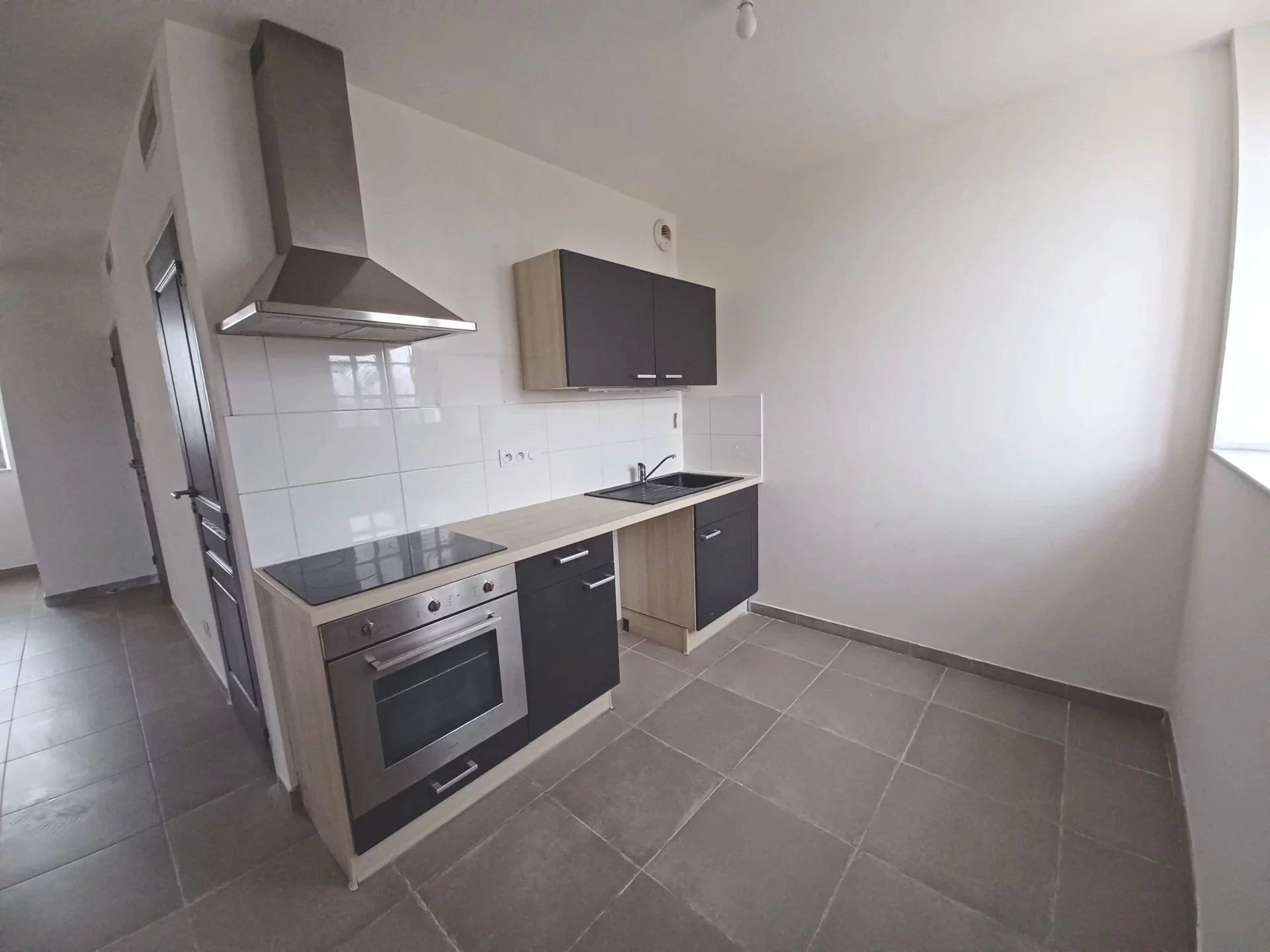 Location Appartement TARASCON 1 salles de bain