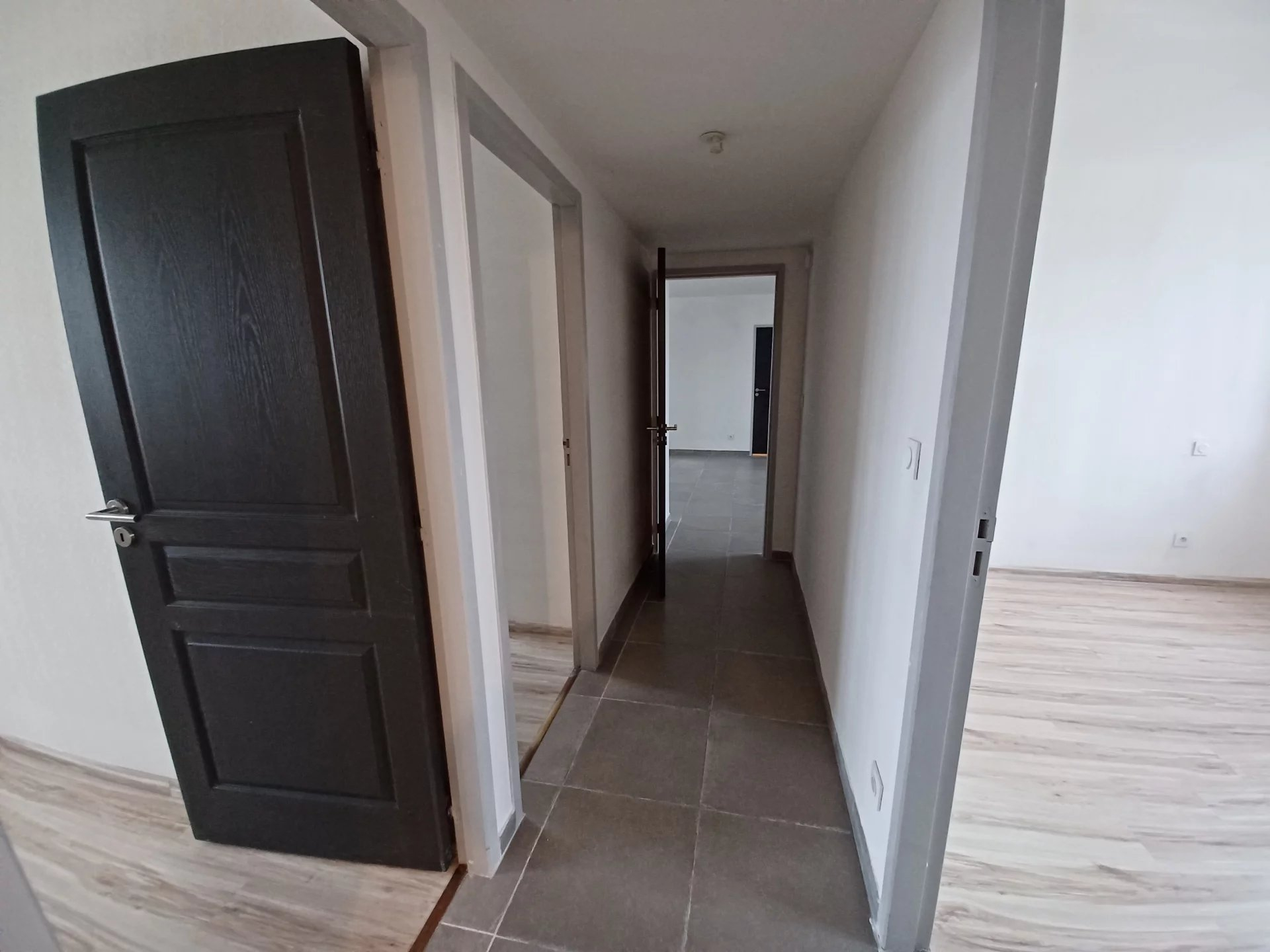 Location Appartement TARASCON séjour de 33.56 m²