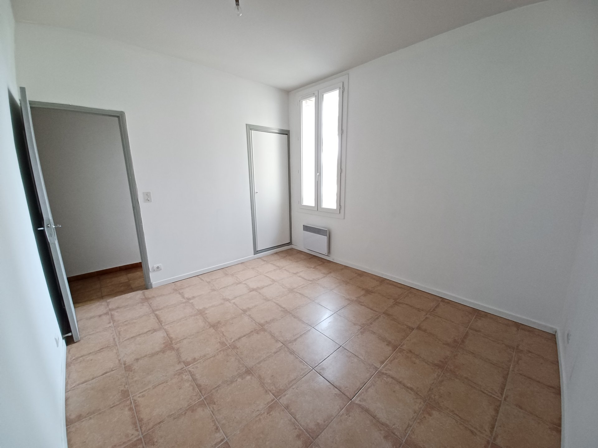 Location Appartement TARASCON convecteur, electrique chauffage