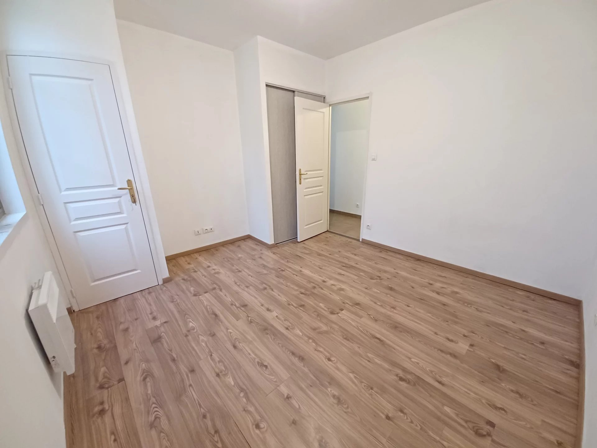 Location Appartement BEAUCAIRE 2 pièces