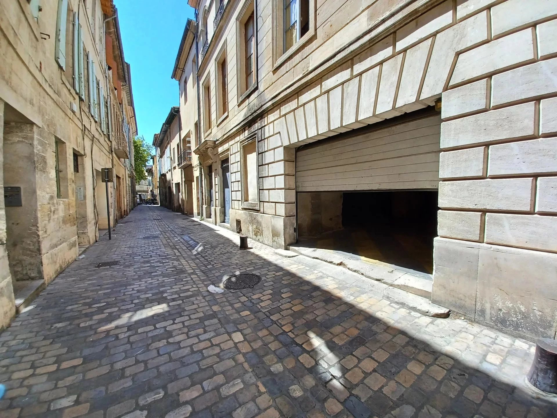 Location Parking BEAUCAIRE surface habitable de 0 m²