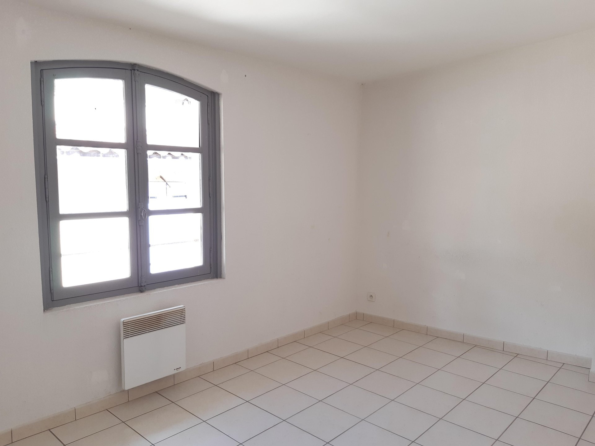 Location Appartement BEAUCAIRE surface habitable de 48 m²