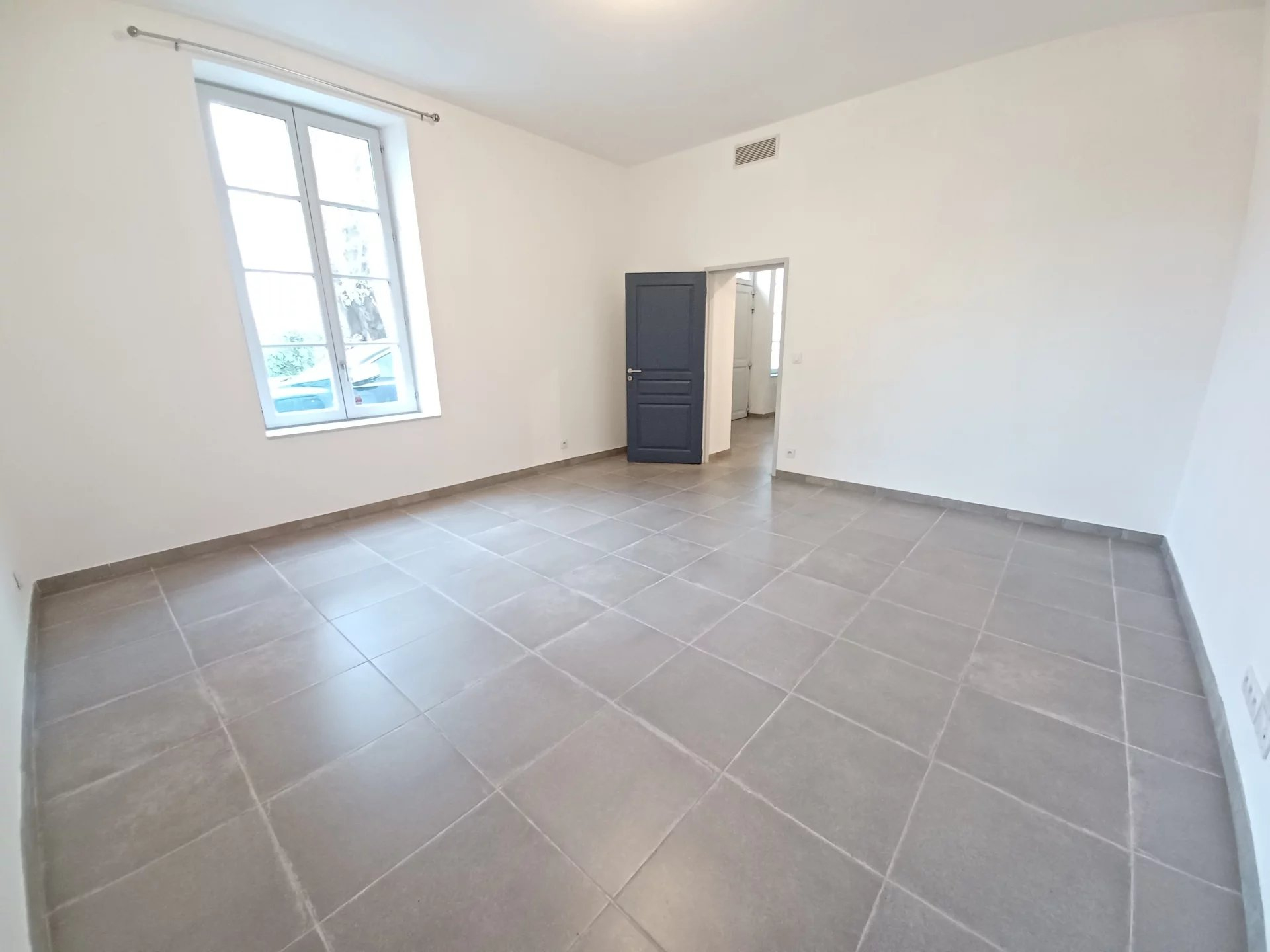 Location Appartement TARASCON surface habitable de 63 m²