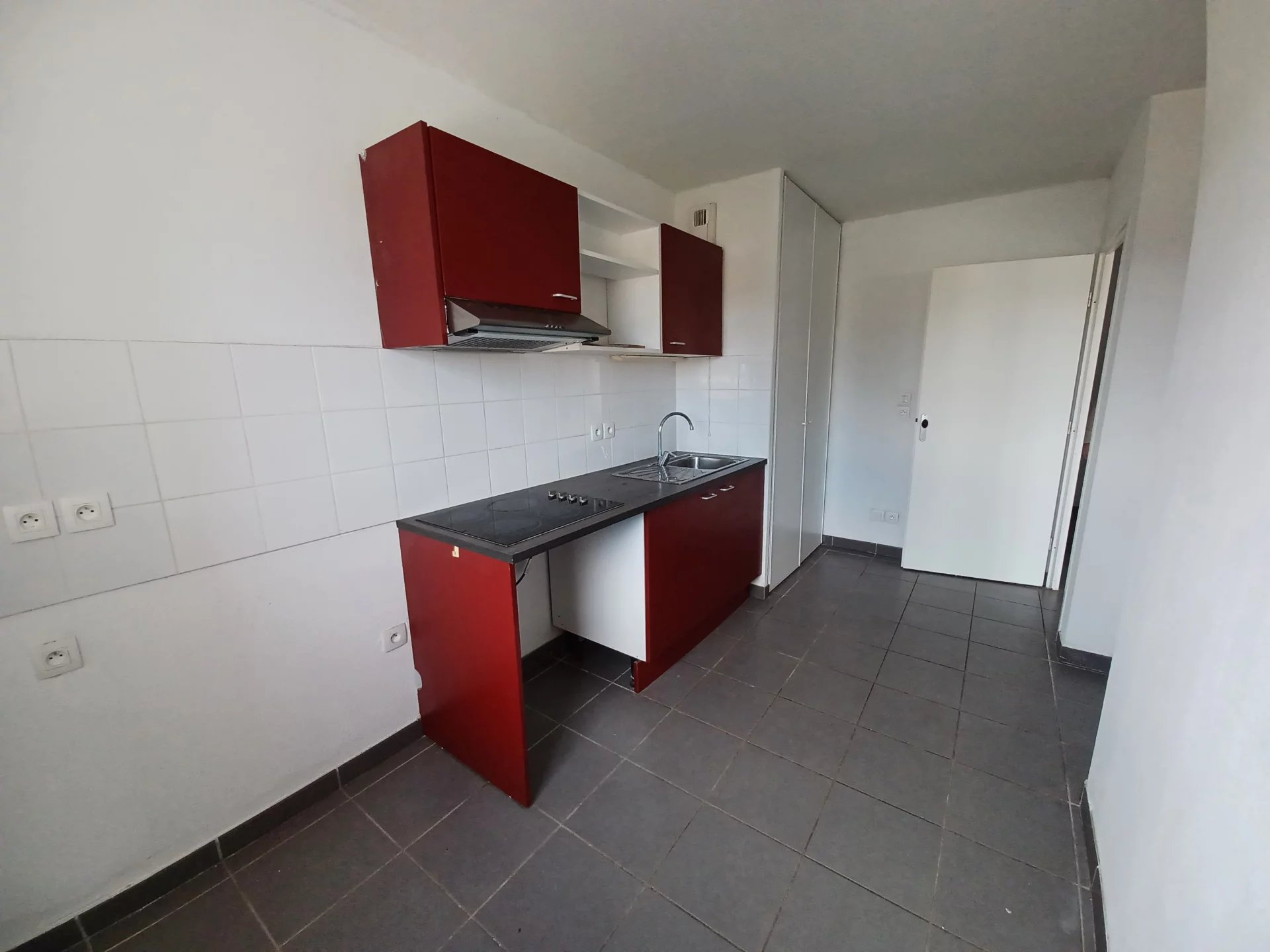 Location Appartement TARASCON surface habitable de 65 m²