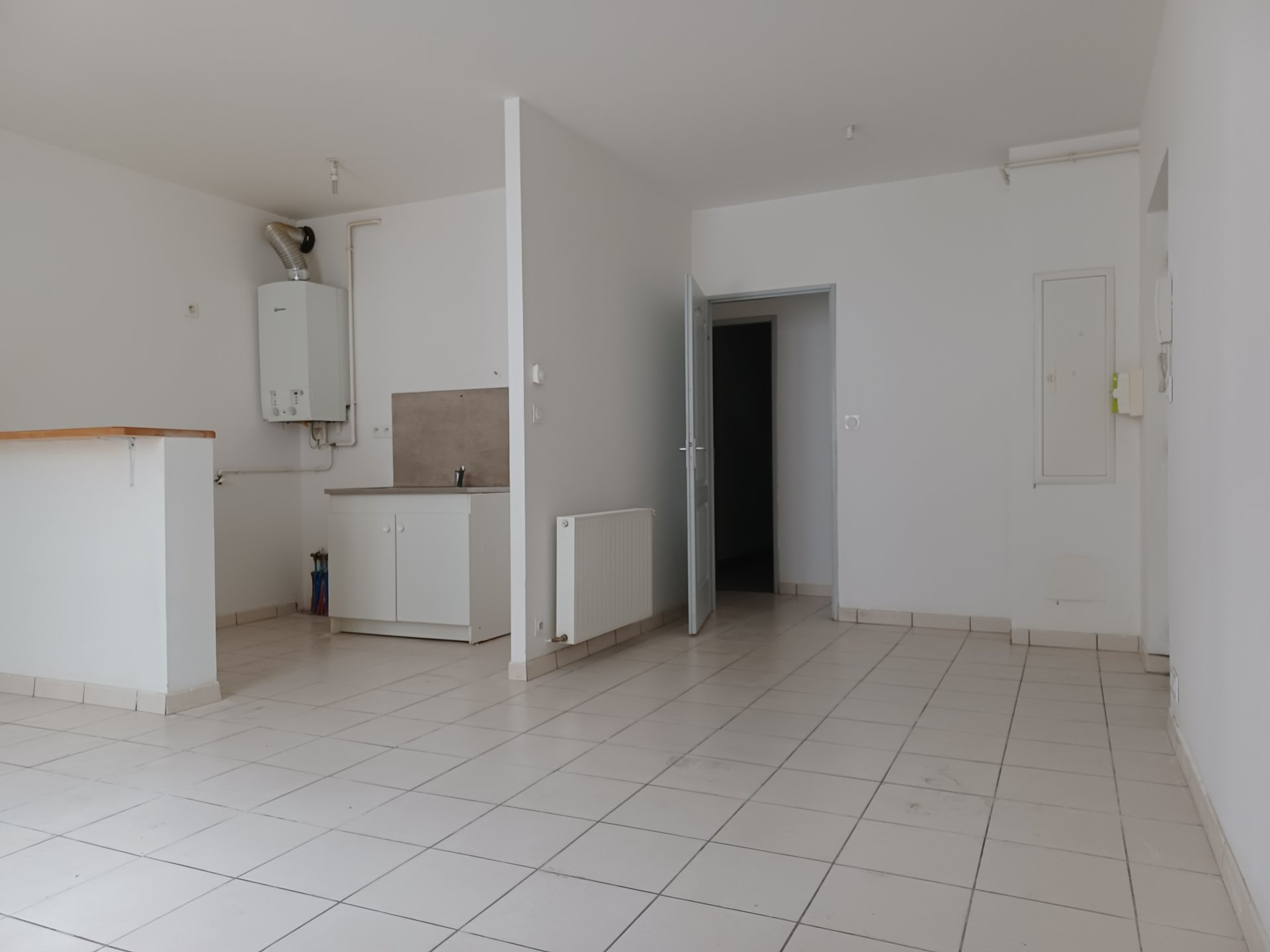 Location Appartement BEAUCAIRE 1 salles d'eau