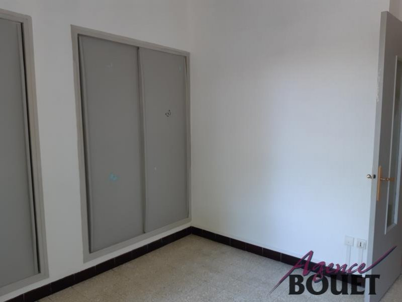 Location Appartement TARASCON surface habitable de 54 m²