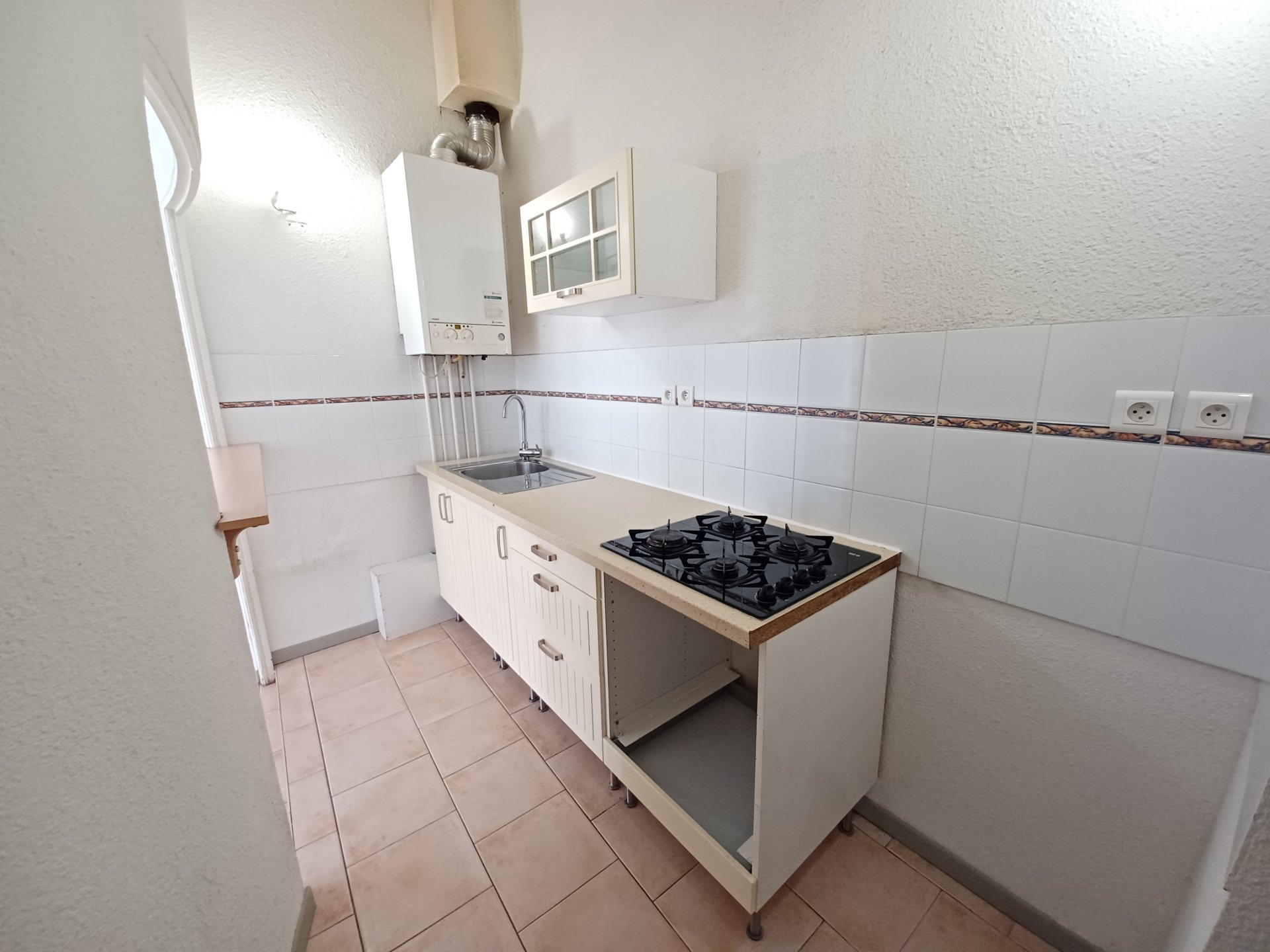 Location Appartement BEAUCAIRE 1 salles d'eau