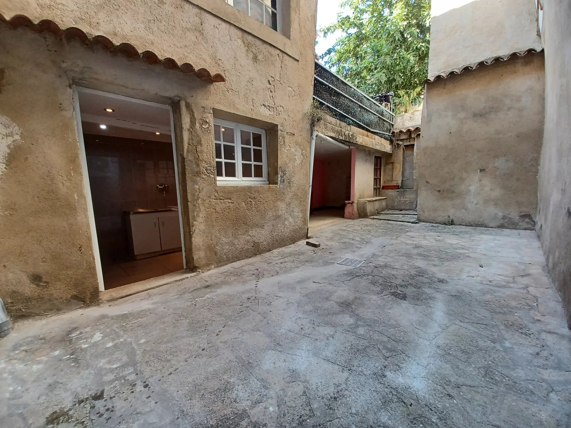 Location Appartement BEAUCAIRE 1 salles d'eau